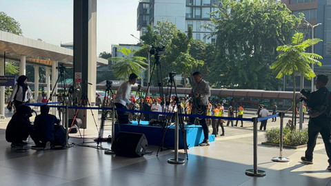 Suasana Stasiun Tanah Abang pada Selasa (4/11/2025) pagi. Foto: Amira Nada Fauziyyah/kumparan