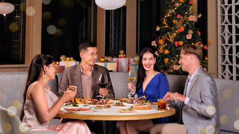 Menikmati liburan akhir tahun di Padma Resort Legian. Foto: dok. Padma