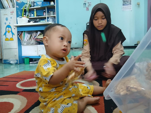 Zulfa dan adiknya, Zyandra Al Syazani Maruf. Dok: kumparan