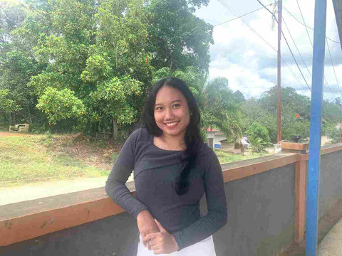 Magdelyne Kolanus, warga Kecamatan Pinoh Selatan, Kabupaten Melawi sebagai peserta JKN sejak tahun 2021. Foto: Dok. BPJS Kesehatan