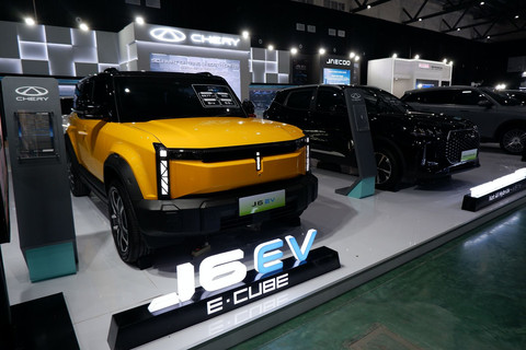 Penyelenggaraan GIIAS Makassar 2025 di Summarecon Mutiara Makassar Convention Center. Foto: Aditya Pratama Niagara/kumparan