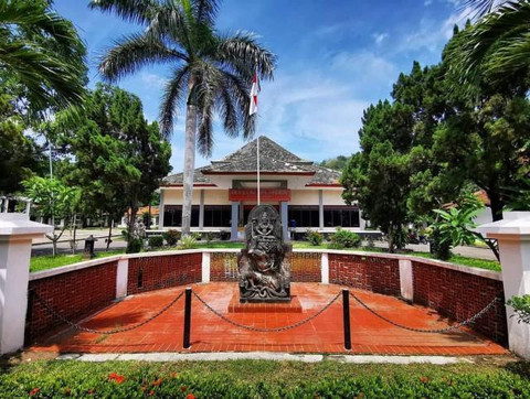 Museum Airlangga di Kota Kediri. Di sinilah sejarah tidak sekadar dipajang, tetapi dihidupkan kembali sebagai sumber inspirasi bagi peradaban Kediri masa kini. Foto: kemenparekraf.go.id