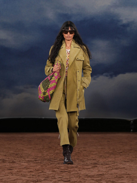 Koleksi Burberry di London Fashion Week Spring Summer 2026. Foto: Burberry
