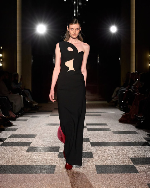 Koleksi Roksanda di London Fashion Week Spring Summer 2026. Foto: Roksanda