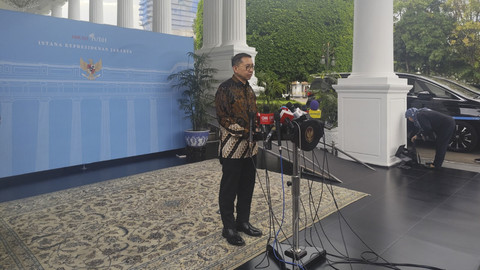 Menteri Kebudayaan Fadli Zon menyampaikan keterangan pers di Istana Negara, Jakarta, Rabu (5/11/2025).  Foto: Luthfi Humam/kumparan