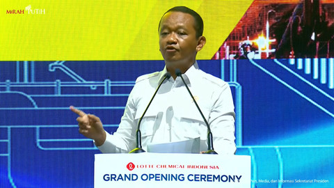 Menteri ESDM, Bahlil Lahadalia memberikan sambutan dalam acara peresmian Pabrik Lotte Chemical Indonesia, Cilegon, Kamis (6/11/2025). Foto: YouTube/Sekretariat Presiden