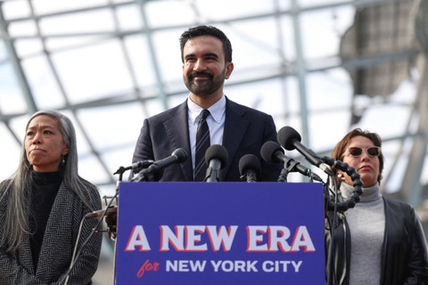 Wali Kota New York City terpilih, Zohran Mamdani, mengadakan konferensi pers di Unisphere, Queens, New York City, AS, Rabu (5/6/2025). Foto: Kylie Cooper/REUTERS 