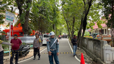 Suasana di sekitar SMAN 72 Jakarta usai terjadi ledakan pada Jumat (7/11/2025). Foto: Abid Raihan/kumparan