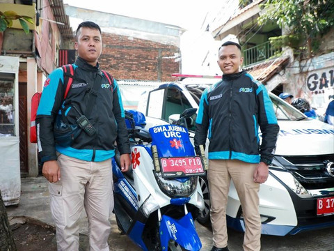 Pemprov DKI Jakarta memperkuat sistem layanan publiknya lewat JakAmbulans dan Pasukan Putih. Foto: Pemprov DKI Jakarta