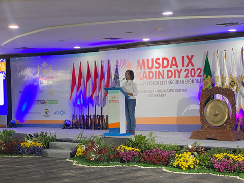 Ketua KADIN DIY, GKR Mangkubumi, menyampaikan laporan dan agenda prioritas KADIN di hadapan peserta Musda IX KADIN DIY di Jogja Expo Center (JEC), Sabtu (8/11). Foto: Pandangan Jogja/Resti Damayanti