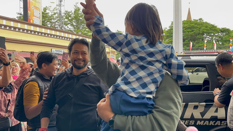 Bilqis, anak perempuan berusia 4 tahun yang hilang sepekan telah kembali ke orang tuanya di Kota Makassar, Minggu (9/11/2025). Foto: Dok. Istimewa