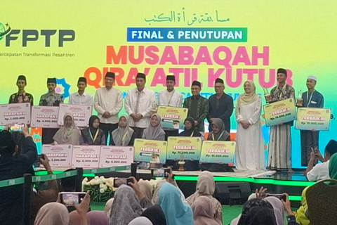 Ketua Umum PKB Abdul Muhaimin Iskandar dalam acara penutupan Musabaqoh Qiraatil Kutub di Kantor DPP PKB, Jakarta Pusat, Minggu (9/11/2025). Foto: Zamachsyari/kumparan