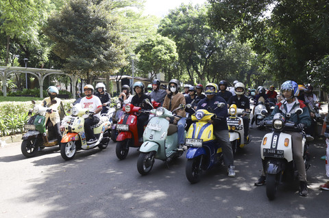 Keseruan kumparan On The Road dari Taman Mataram menuju kantor kumparan, Jakarta Selatan, Minggu (9/11/2025). Foto: Jamal Ramadhan/kumparan