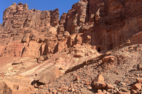 Mengunjungi destinasi wisata menarik di Al Ula, Arab Saudi, Rabu (6/11/2025).  Foto: Giovanni/kumparan