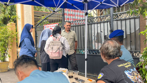 Siswa yang datang untuk konseling secara langsung di SMA Negeri 72, Kelapa Gading, Jakarta Utara, Rabu (12/11/2025). Foto: Nasywa Athifah/kumparan