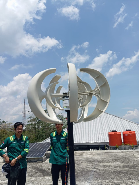 Ilustrasi pelaksanaan instalasi PLTB dari AI. Foto: Dokumentasi Pribadi. 