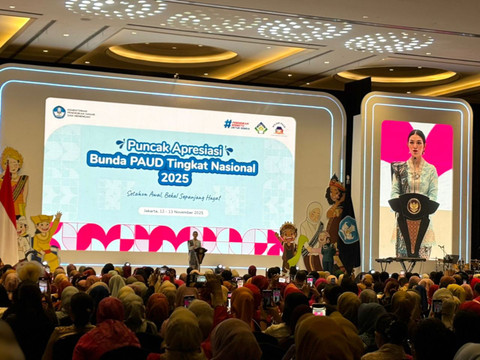 Pendamping Wakil Presiden Gibran Rakabuming Raka, Selvi Ananda di Puncak Apresiasi Bunda PAUD Tingkat Nasional di Hotel Sultan, Jakarta, Kamis (13/11/2025). Foto: Amira Nada Fauziyyah/kumparan