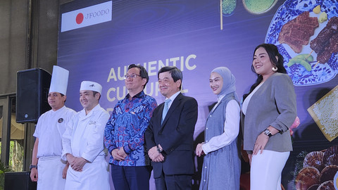 Organisasi JFOODO perkenalkan ragam bahan makanan halal Jepang dalam acara 'Authentic Cultural Dining' di Plataran, Jakarta, Kamis (13/11/2025) Foto: Azalia Amadea/kumparan