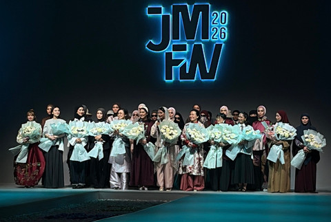 Fashion show Wardah di Jakarta Muslim Fashion Week 2026. Foto: Wardah