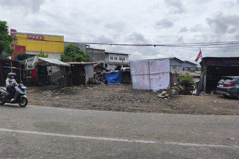 Kondisi TPS Gunung Batu Timur, Kota Bandung, setelah dibersihkan dari sampah menggunung, Jumat (14/11).  Foto: Linda Lestari/kumparan