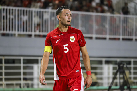 Pemain Timnas Indonesia U-22 Ivar Jenner saat laga melawan Timnas Mali U-22 dalam pertandingan uji coba di Stadion Pakansari, Kabupaten Bogor, Jawa Barat, Sabtu (15/11/2025). Foto: Iqbal Firdaus/kumparan