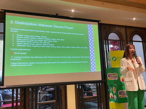 Bella Tanesia bagikan tips membuat ulasan menarik saat acara Media Day Grab #DareToDiscover, Jumat (14/11/2025). Foto: Salsha Okta Fairuz/kumparan