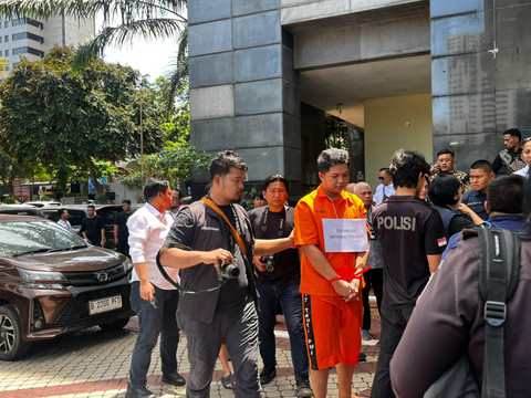 Rekonstruksi kasus kepala cabang Bank di Polda Metro Jaya, Senin (17/11/2025). Foto: Rayyan Farhansyah/kumparan