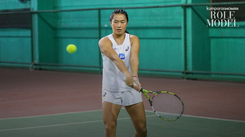 Atlet Tenis Profesional Janice Tjen. Foto: Aditia Noviansyah, Make Up: Arimbi, Hair Do: Winda Juniansa