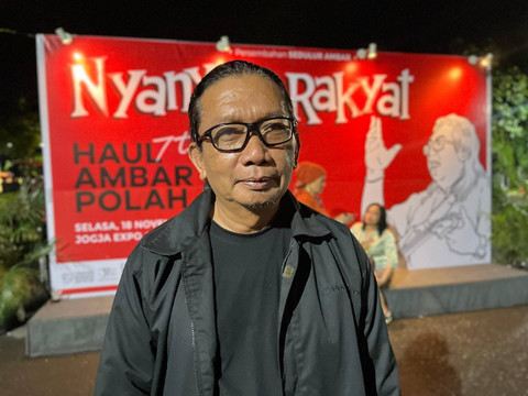 Ketua Panitia Haul ke-7 Ambar Polah, Nurul Muslimin atau Uung, Selasa (18/11). Foto: Pandangan Jogja/Gigih Imanadi