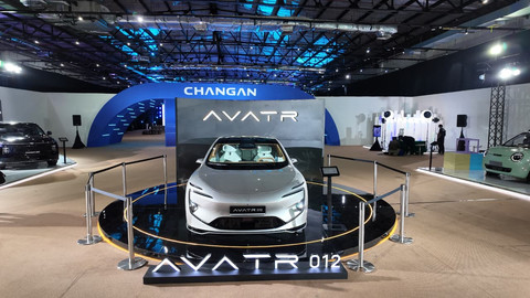 Deretan mobil Changan yang dipamerkan saat memulai debut di Indonesia. Foto: Fitra Andrianto/kumparan