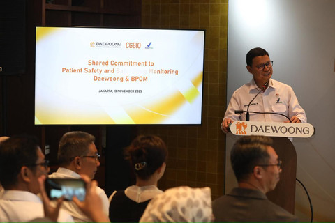 Kepala BPOM RI, Taruna Ikrar di acara Anti-Counterfeit Media Briefing 2025, pada Kamis (13/11). Foto: Daewoong Pharmaceutical Company Indonesia