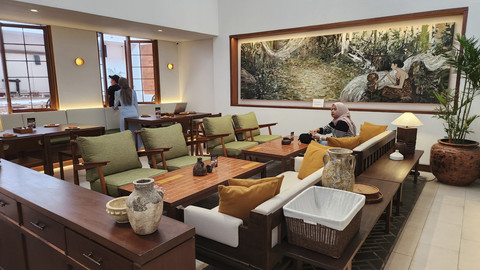 Suasana homey restoran 'TAMU' Jakarta. Foto: Azalia Amadea/kumparan