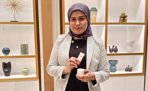 Kisah Ibu Muda di Surabaya Sukses Berbisnis Skincare dari Rumah Sambil Urus Anak