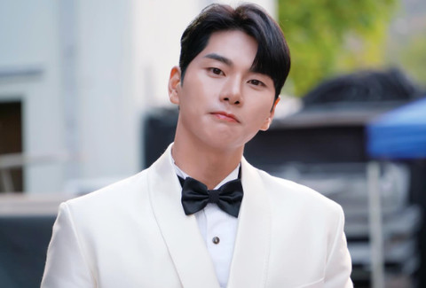 Aktor Korea Selatan Lee Yi Kyung. Foto: Instagram/ @luvlk89