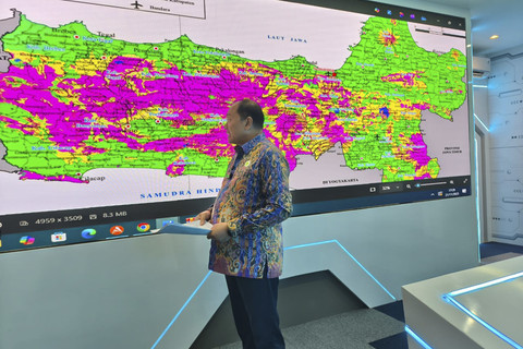 Kepala Pusat Vulkanologi dan Mitigasi Bencana Geologi, Priatin Hadi Wijaya di Museum Geologi, Bandung, Jumat (21/11/2025). Foto: Linda Lestari/kumparan