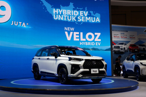 Toyota Veloz Hybrid. Foto: Aditya Pratama Niagara/kumparan