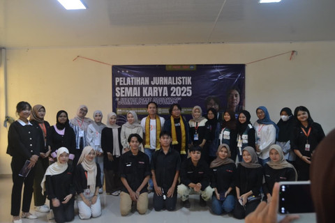 Turun lapangan peliputan jurnalisme advokasi di kota baru | Foto : Ist