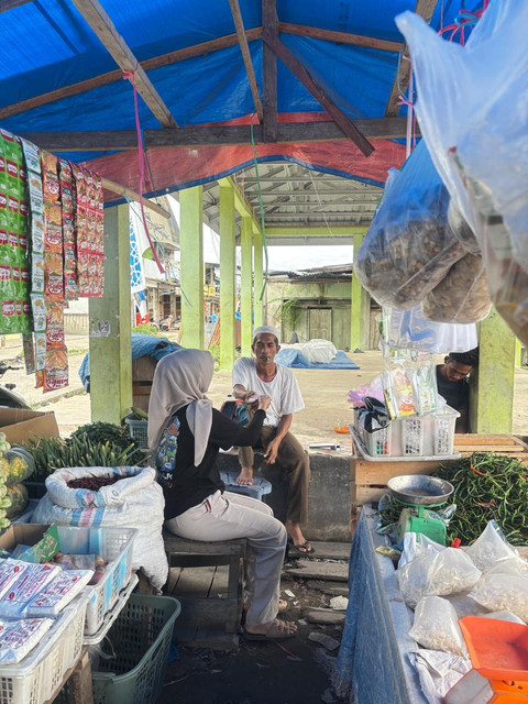 Mitra AgenBRILink asal Indragiri Hilir, Riau, menerapkan sistem jemput bola. Foto: Dok. BRI