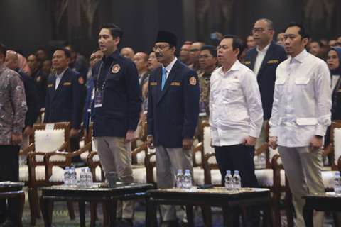 Menteri Sosial Saifullah Yusuf atau Gus Ipul secara langsung mengukuhkan Pengurus Nasional Karang Taruna (PNKT) Masa Bakti 2025-2030 di Sutera Hall, Mall Alam Sutera, Kota Tangerang, Provinsi Banten, Sabtu (22/11/2025). Foto: Dok. Kemensos