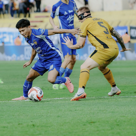 Bhayangkara FC melawan PSIM Yogyakarta di BRI Super League musim 2025/2026. Foto: Instagram/ @psimjogja_official