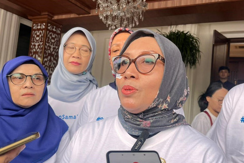 Menteri PPPA Arifah Fauzi saat ditemui usai Jalan Sehat #RukunSamaTeman di Kantor KemenPPPA, Jakarta Pusat, Minggu (23/11/2025). Foto: Nasywa Athifah/kumparan