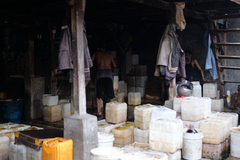 Pabrik tahu yang berada di dalam peternakan sapi di kawasan Mampang Prapatan, Jakarta Selatan, Minggu (23/11/2025). Foto: Luthfi Humam/kumparan