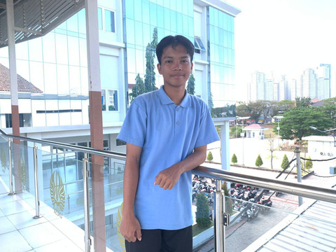 Muhammad Saifullah (17) siswa SRMA 21 Surabaya yang terlibat dalam program pertukaran atau Sister School di Khon Kaen University Thailand. Foto: Kemensos RI