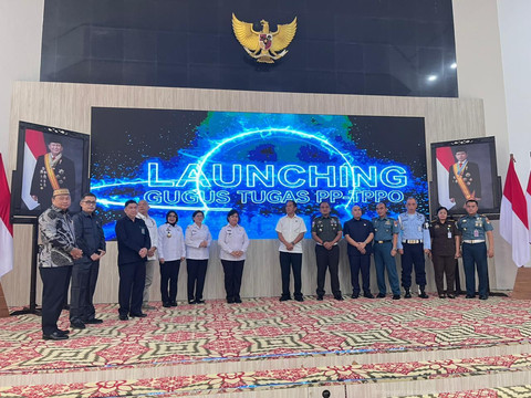 Foto bersama dalam Launching Gugus Tugas Pencegahan dan Penanganan TPPO. Foto: Dok. Kanwil Kemenkum Kalbar