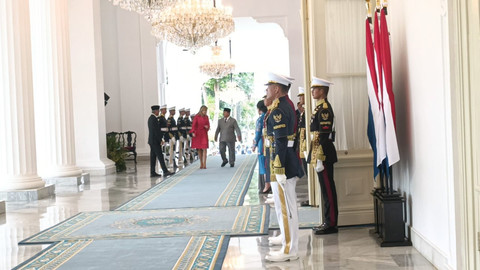 Presiden Republik Indonesia Prabowo Subianto beserta jajaran menteri Kabinet Merah Putih menerima kunjungan Ratu Maxima dari Kerajaan Belanda di Istana Merdeka, Jakarta Pusat, Kamis (27/11/2025). Foto: Zamachsyari/kumparan