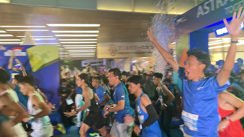 Pelaksanaan Astra Half Marathon 2025 dengan tema Together in Motion, di Astra Biz Center, BSD City, Tangerang, Banten, Minggu (30/11/2025). Foto: Fadhil Pramudya/kumparan