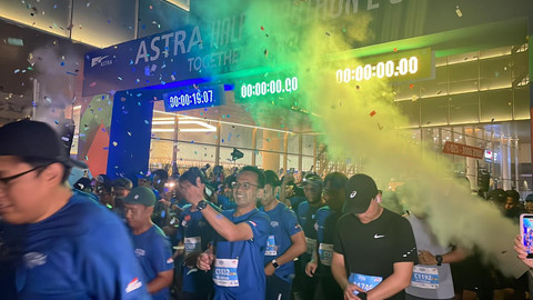 Pelaksanaan Astra Half Marathon 2025 dengan tema Together in Motion, di Astra Biz Center, BSD City, Tangerang, Banten, Minggu (30/11/2025). Foto: Fadhil Pramudya/kumparan