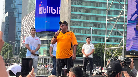Wakil Gubernur DKI Jakarta Rano Karno menghadiri acara Jaga Jakarta Penuh Warna di CFD Bundaran HI, Jakarta, Minggu (30/11/2025). Foto: Nasywa Athifah/kumparan