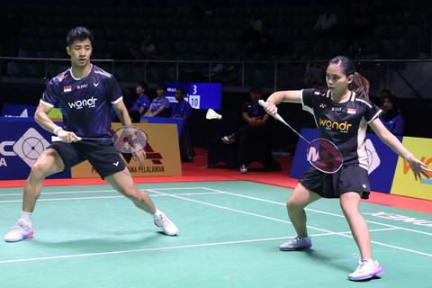 Dejan Ferdinansyah/Bernadine Wardana mewakili Indonesia di ajang Syed Modi India International 2025. Foto: X/ @INABadminton