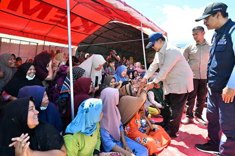 28 titik dapur umum untuk para pengungsi bencana banjir dan tanah longsor di Aceh, Sumatera Utara, dan Sumatera Barat. Foto: Kemensos RI